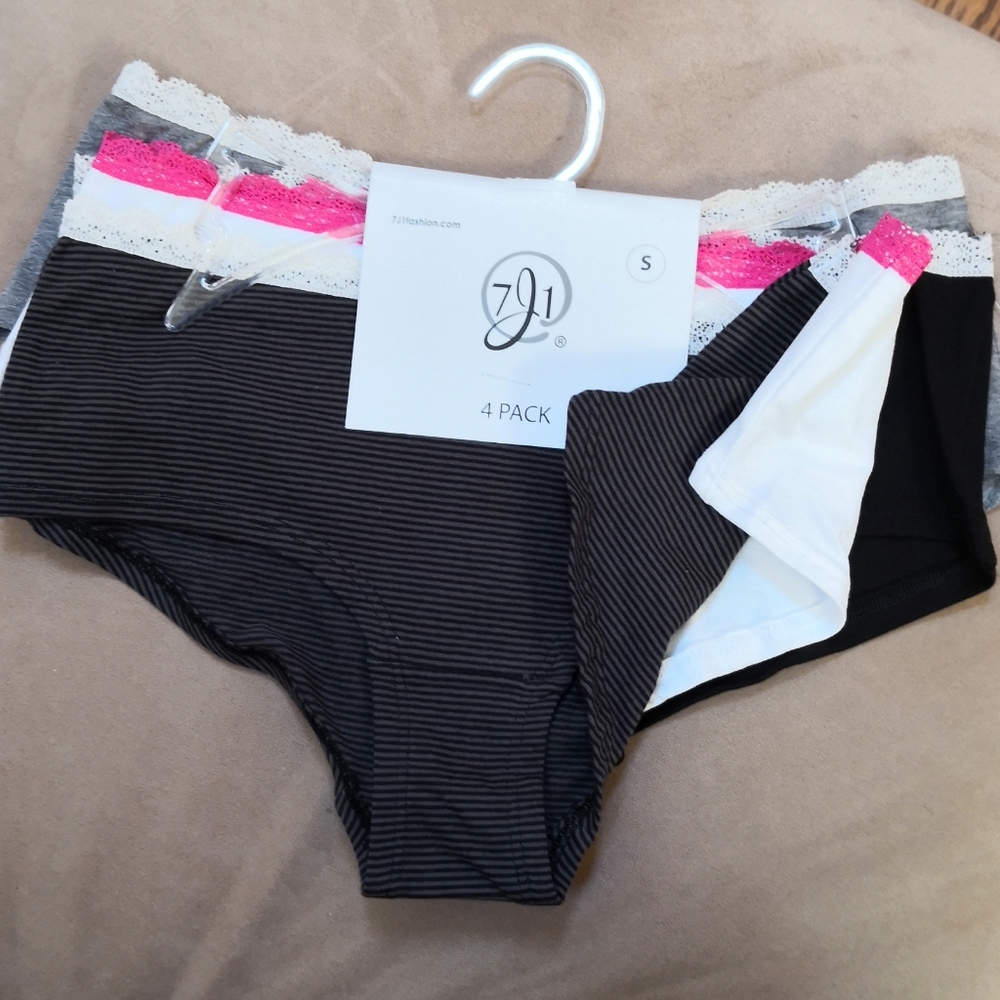Four colour panties set cotton